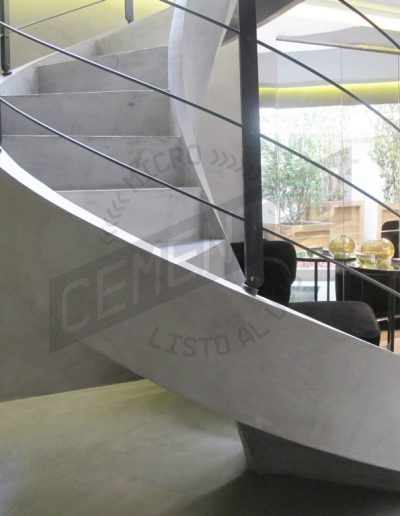 interiores-escaleras-microcemento-listo-al-uso-1