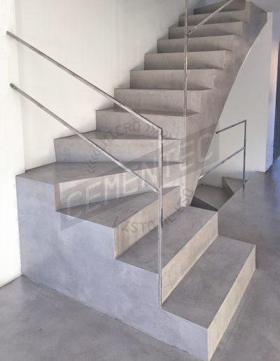interiores-escaleras-microcemento-listo-al-uso-3