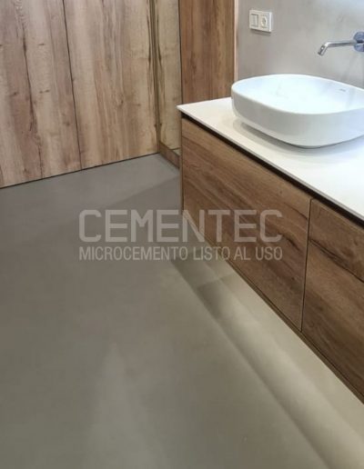 bagno-pavimento-microcemento-cementec-pronto all'uso