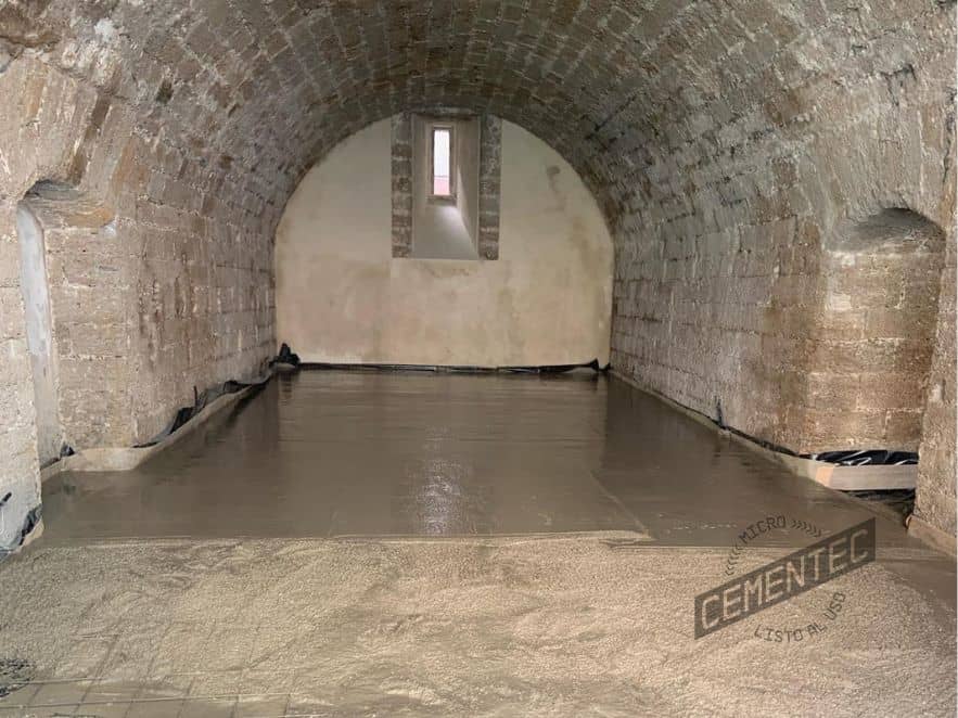 Latent differences in basement, cellar or cellar between polished concrete and ready-to-use microcement.